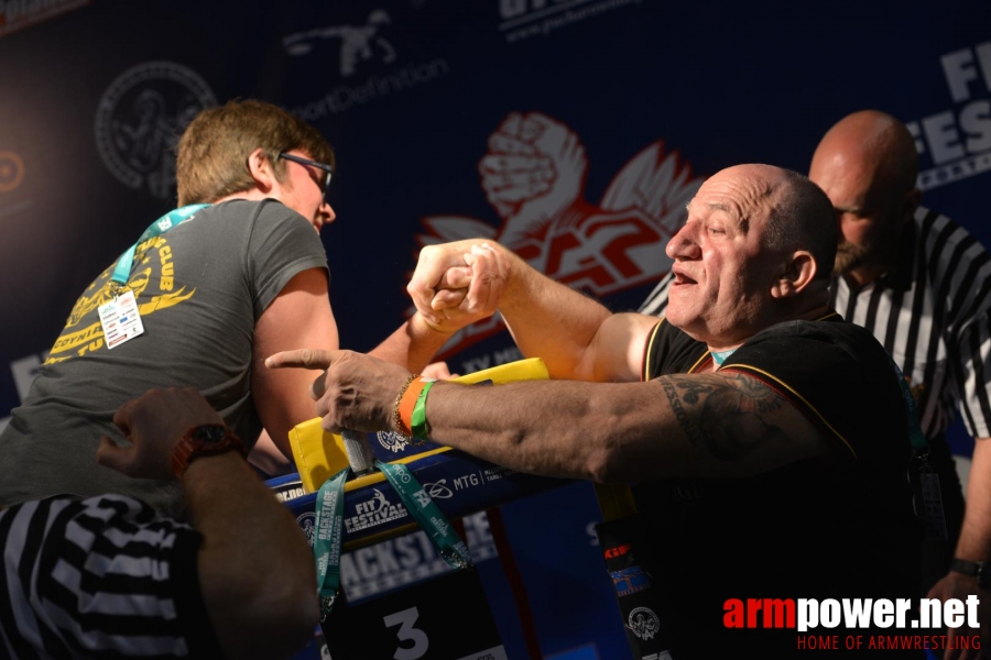 XV MISTRZOSTWA POLSKI - PRAWA RĘKA # Siłowanie na ręce # Armwrestling # Armpower.net