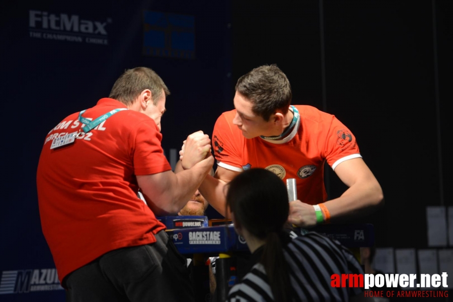 XV MISTRZOSTWA POLSKI - PRAWA RĘKA # Siłowanie na ręce # Armwrestling # Armpower.net