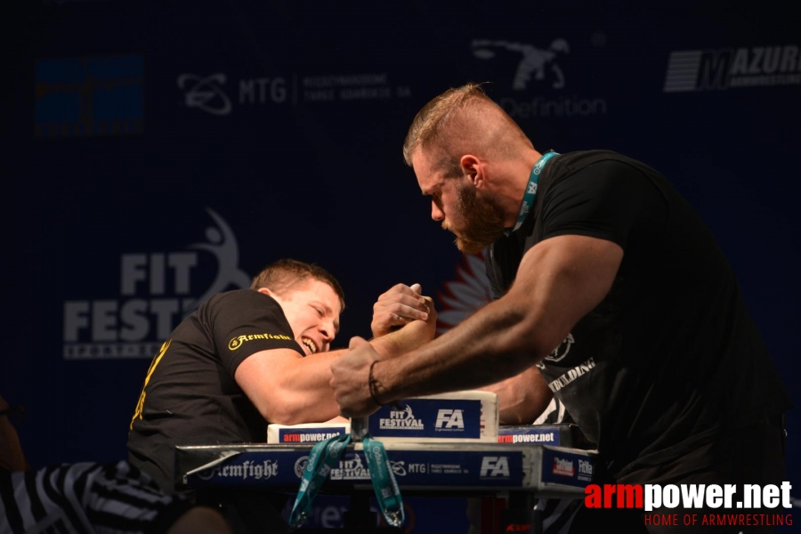 XV MISTRZOSTWA POLSKI - PRAWA RĘKA # Siłowanie na ręce # Armwrestling # Armpower.net