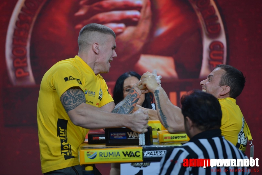 Zloty Tur 2015 - Left Hand # Armwrestling # Armpower.net