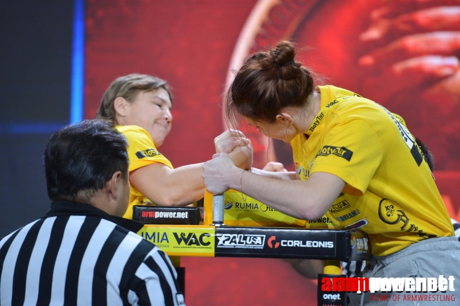 Zloty Tur 2015 - Right Hand # Siłowanie na ręce # Armwrestling # Armpower.net