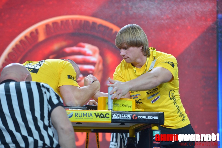 Zloty Tur 2015 - Right Hand # Armwrestling # Armpower.net