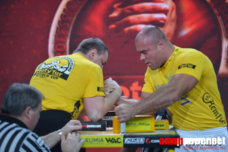 Zloty Tur 2015 - Right Hand # Armwrestling # Armpower.net