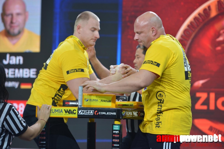 Zloty Tur 2015 - Right Hand # Siłowanie na ręce # Armwrestling # Armpower.net