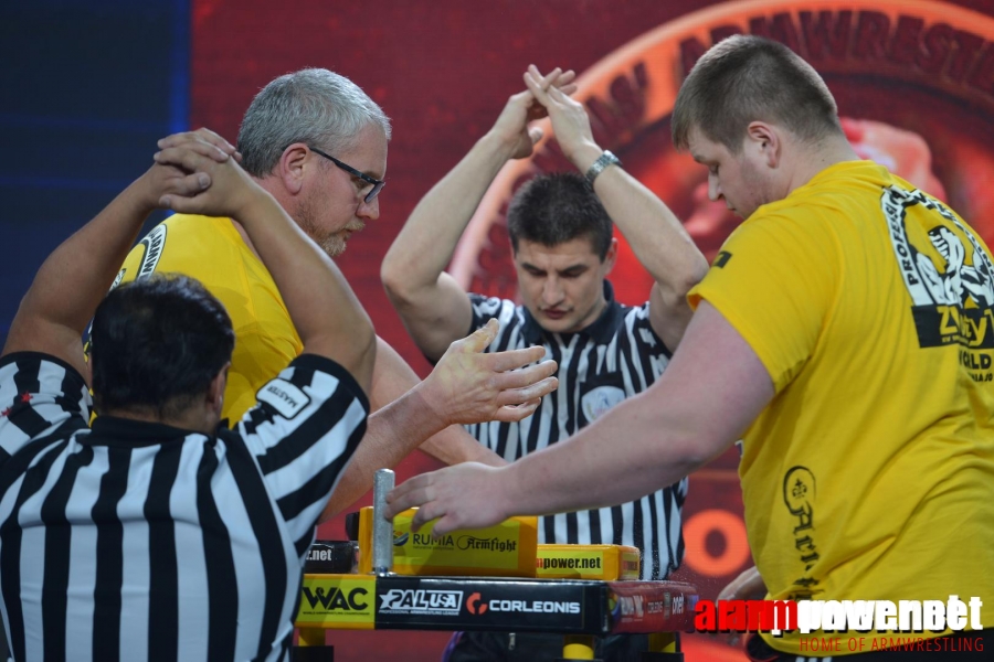 Zloty Tur 2015 - Right Hand # Armwrestling # Armpower.net