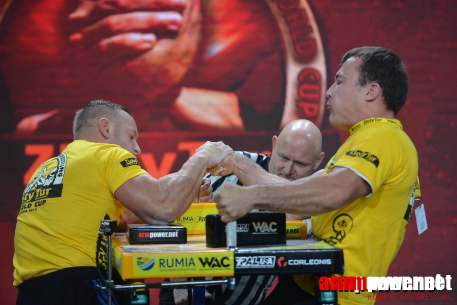 Zloty Tur 2015 - Right Hand # Siłowanie na ręce # Armwrestling # Armpower.net