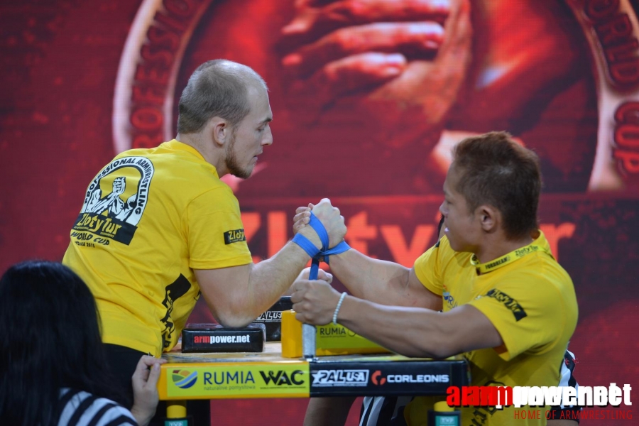 Zloty Tur 2015 - Right Hand # Armwrestling # Armpower.net