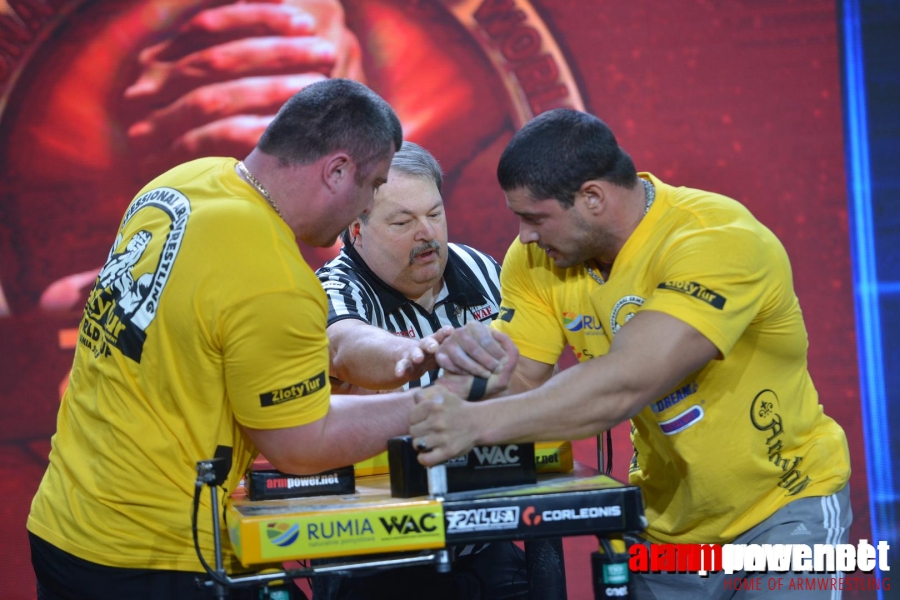 Zloty Tur 2015 - Right Hand # Siłowanie na ręce # Armwrestling # Armpower.net