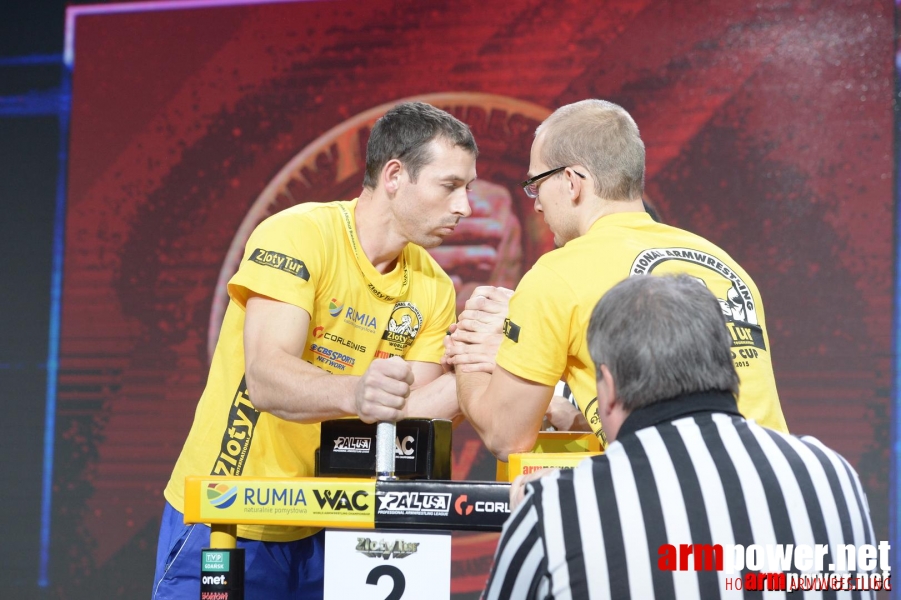 Zloty Tur 2015 by Mark Kazus - Left Hand # Armwrestling # Armpower.net