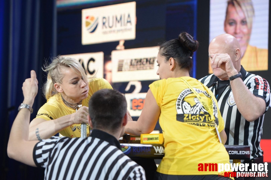 Zloty Tur 2015 by Mark Kazus - Left Hand # Armwrestling # Armpower.net