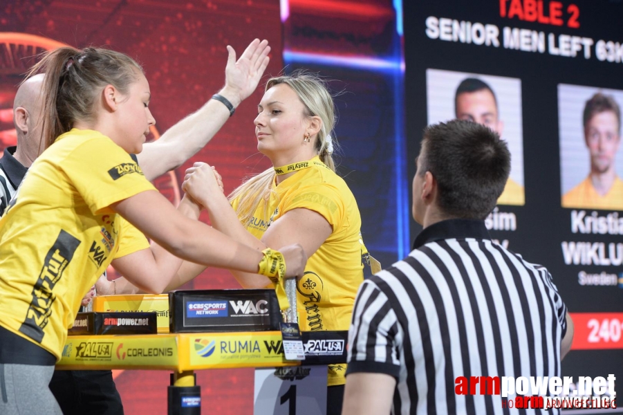 Zloty Tur 2015 by Mark Kazus - Left Hand # Siłowanie na ręce # Armwrestling # Armpower.net