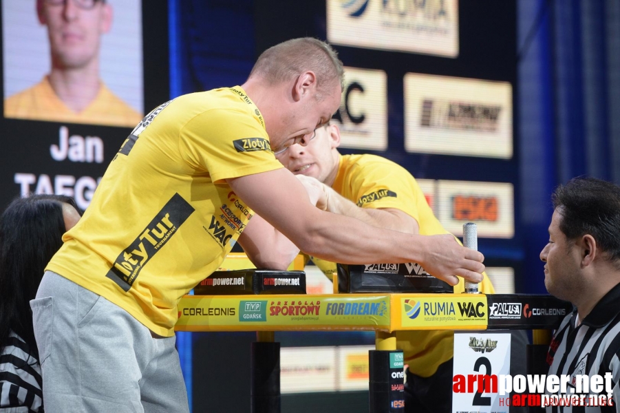 Zloty Tur 2015 by Mark Kazus - Left Hand # Siłowanie na ręce # Armwrestling # Armpower.net