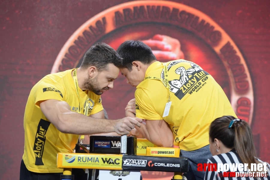 Zloty Tur 2015 by Mark Kazus - Left Hand # Armwrestling # Armpower.net