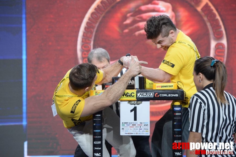 Zloty Tur 2015 by Mark Kazus - Left Hand # Siłowanie na ręce # Armwrestling # Armpower.net