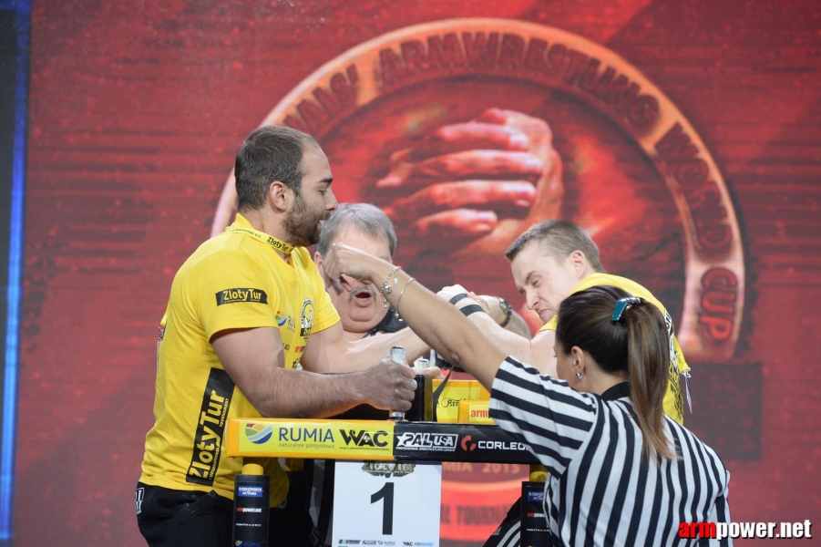 Zloty Tur 2015 by Mark Kazus - Left Hand # Armwrestling # Armpower.net