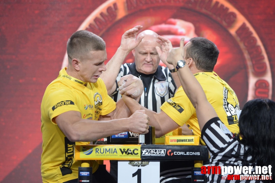 Zloty Tur 2015 by Mark Kazus - Left Hand # Siłowanie na ręce # Armwrestling # Armpower.net