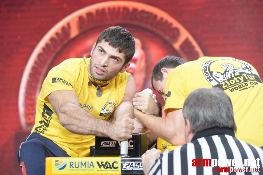 Zloty Tur 2015 by Mark Kazus - Left Hand # Siłowanie na ręce # Armwrestling # Armpower.net