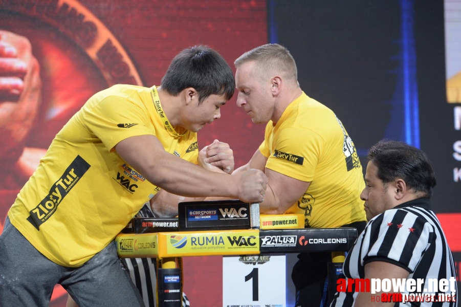 Zloty Tur 2015 by Mark Kazus - Left Hand # Siłowanie na ręce # Armwrestling # Armpower.net