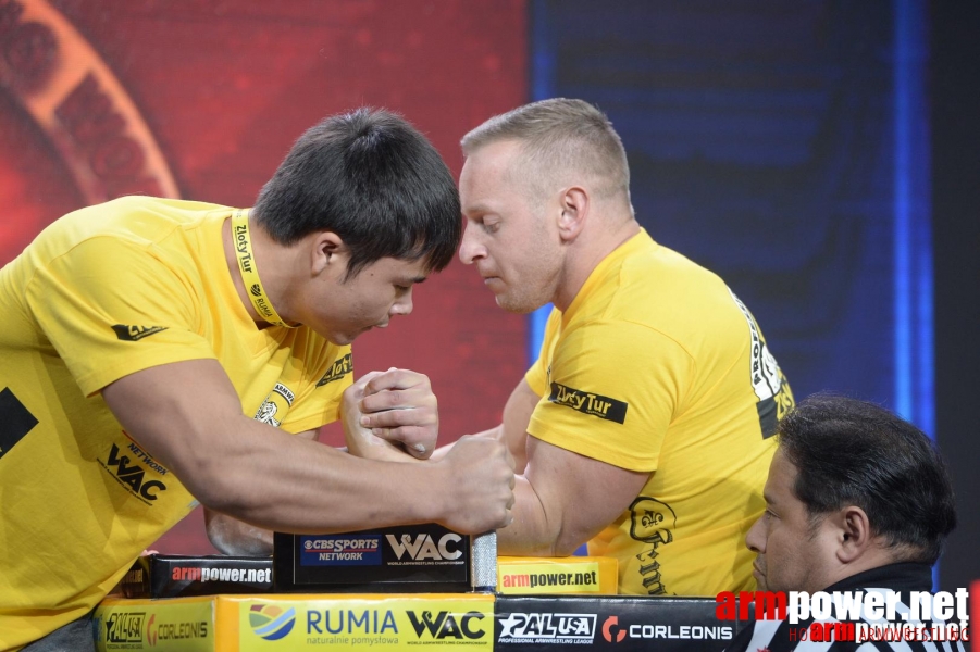 Zloty Tur 2015 by Mark Kazus - Left Hand # Armwrestling # Armpower.net