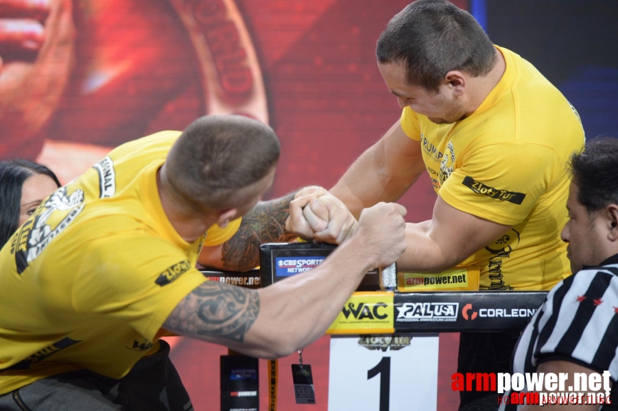 Zloty Tur 2015 by Mark Kazus - Left Hand # Siłowanie na ręce # Armwrestling # Armpower.net