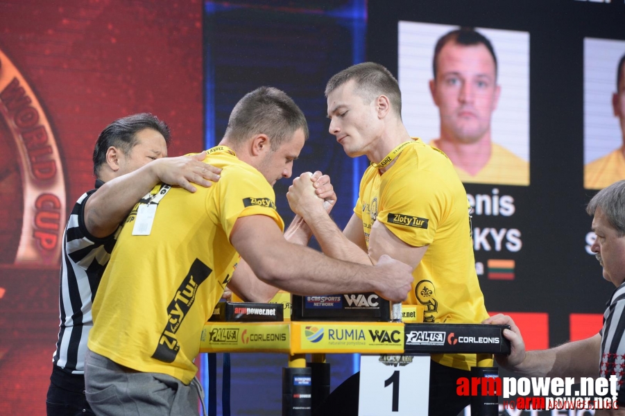 Zloty Tur 2015 by Mark Kazus - Left Hand # Siłowanie na ręce # Armwrestling # Armpower.net