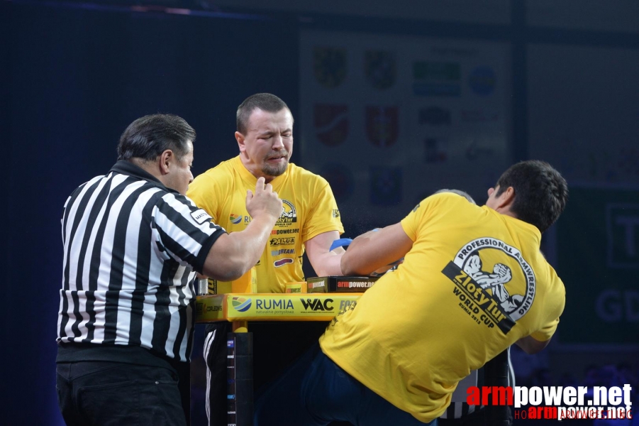 Zloty Tur 2015 by Mark Kazus - Left Hand # Siłowanie na ręce # Armwrestling # Armpower.net