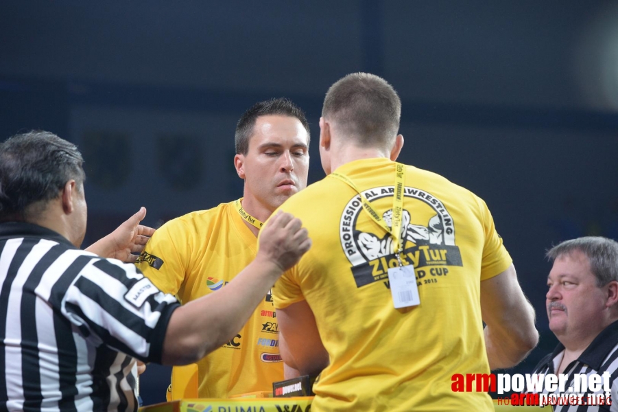 Zloty Tur 2015 by Mark Kazus - Left Hand # Siłowanie na ręce # Armwrestling # Armpower.net