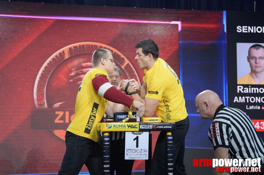 Zloty Tur 2015 by Mark Kazus - Left Hand # Siłowanie na ręce # Armwrestling # Armpower.net