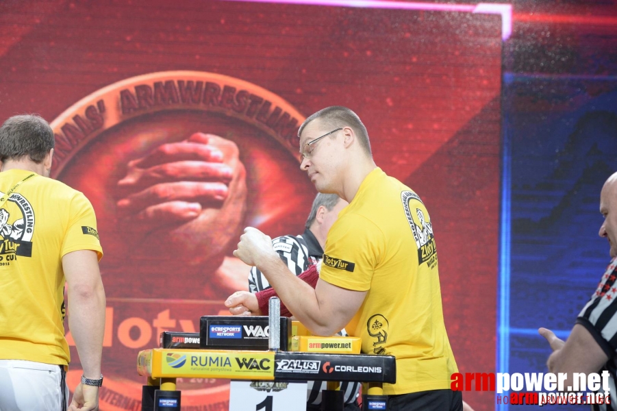 Zloty Tur 2015 by Mark Kazus - Left Hand # Armwrestling # Armpower.net