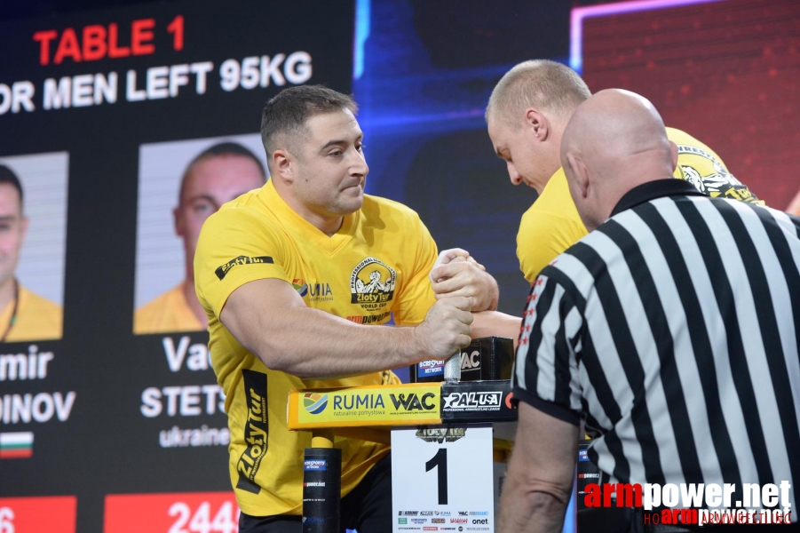 Zloty Tur 2015 by Mark Kazus - Left Hand # Siłowanie na ręce # Armwrestling # Armpower.net