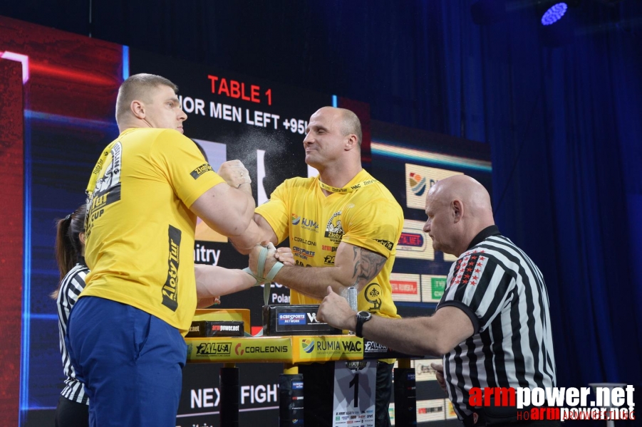 Zloty Tur 2015 by Mark Kazus - Left Hand # Siłowanie na ręce # Armwrestling # Armpower.net