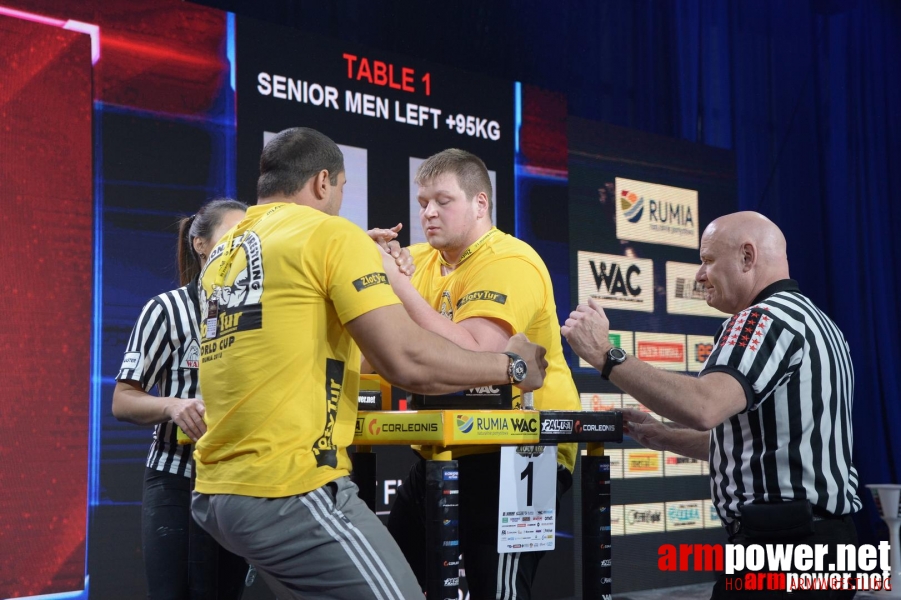 Zloty Tur 2015 by Mark Kazus - Left Hand # Siłowanie na ręce # Armwrestling # Armpower.net