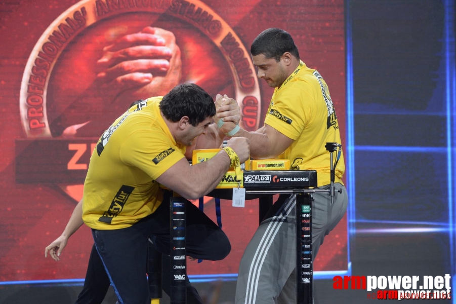 Zloty Tur 2015 by Mark Kazus - Left Hand # Armwrestling # Armpower.net