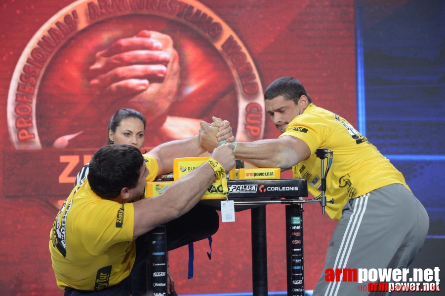 Zloty Tur 2015 by Mark Kazus - Left Hand # Siłowanie na ręce # Armwrestling # Armpower.net