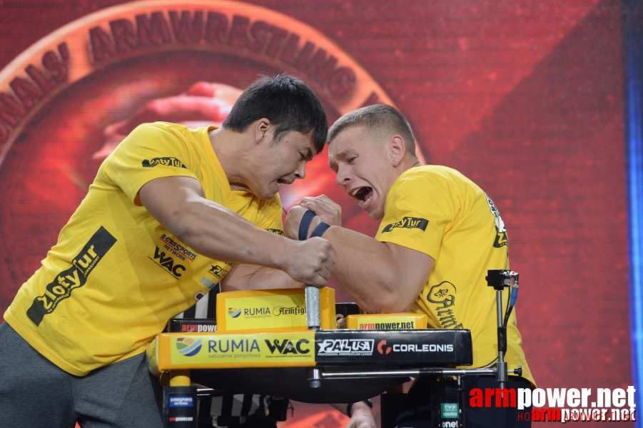 Zloty Tur 2015 by Mark Kazus - Left Hand # Siłowanie na ręce # Armwrestling # Armpower.net