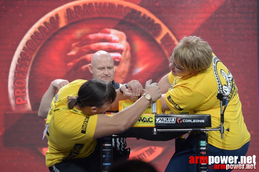 Zloty Tur 2015 by Mark Kazus - Left Hand # Siłowanie na ręce # Armwrestling # Armpower.net