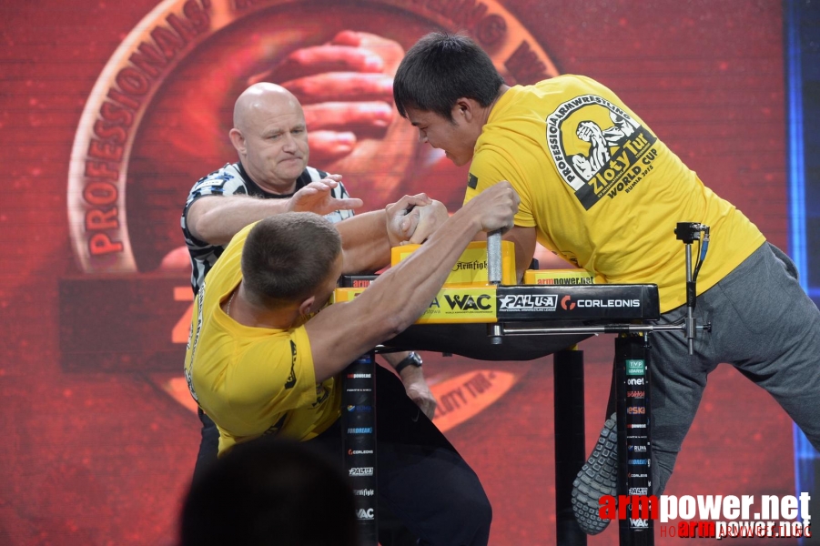 Zloty Tur 2015 by Mark Kazus - Left Hand # Siłowanie na ręce # Armwrestling # Armpower.net