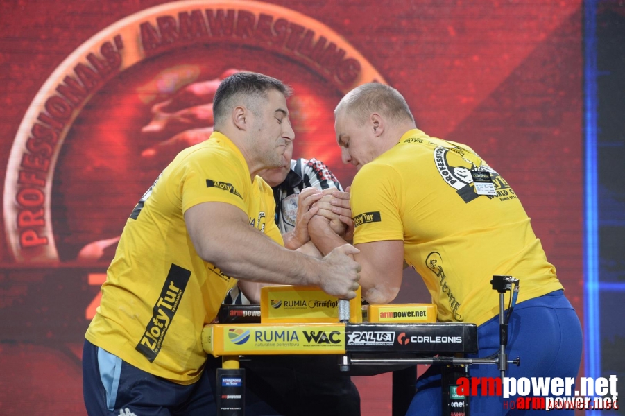 Zloty Tur 2015 by Mark Kazus - Left Hand # Siłowanie na ręce # Armwrestling # Armpower.net