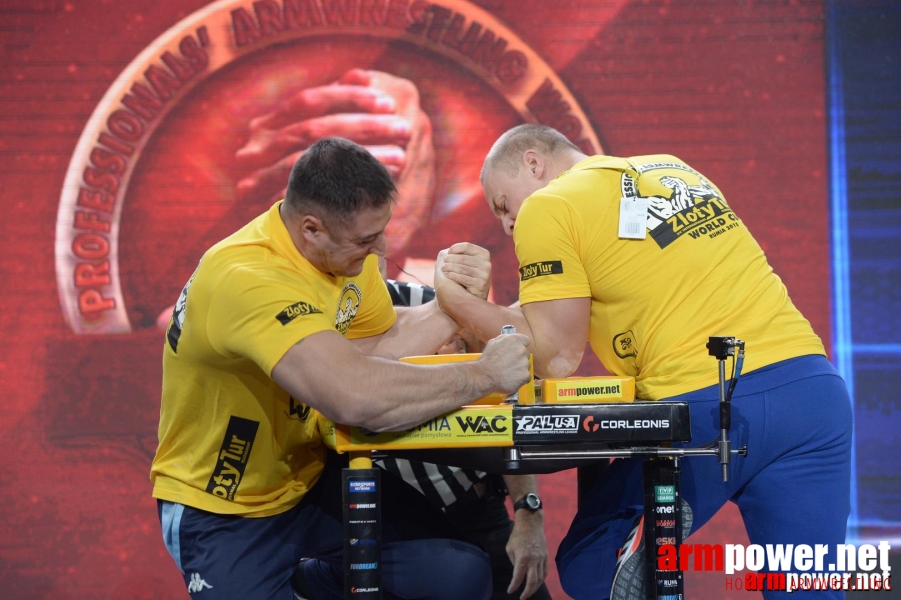 Zloty Tur 2015 by Mark Kazus - Left Hand # Siłowanie na ręce # Armwrestling # Armpower.net