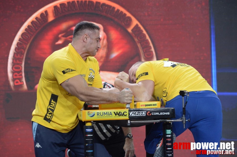 Zloty Tur 2015 by Mark Kazus - Left Hand # Siłowanie na ręce # Armwrestling # Armpower.net