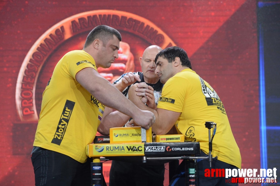 Zloty Tur 2015 by Mark Kazus - Left Hand # Siłowanie na ręce # Armwrestling # Armpower.net