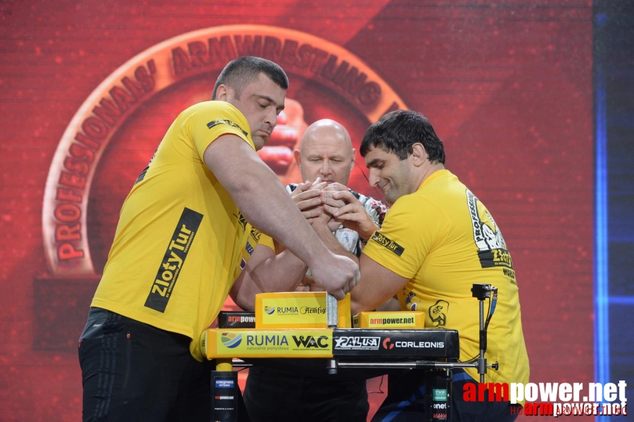 Zloty Tur 2015 by Mark Kazus - Left Hand # Siłowanie na ręce # Armwrestling # Armpower.net