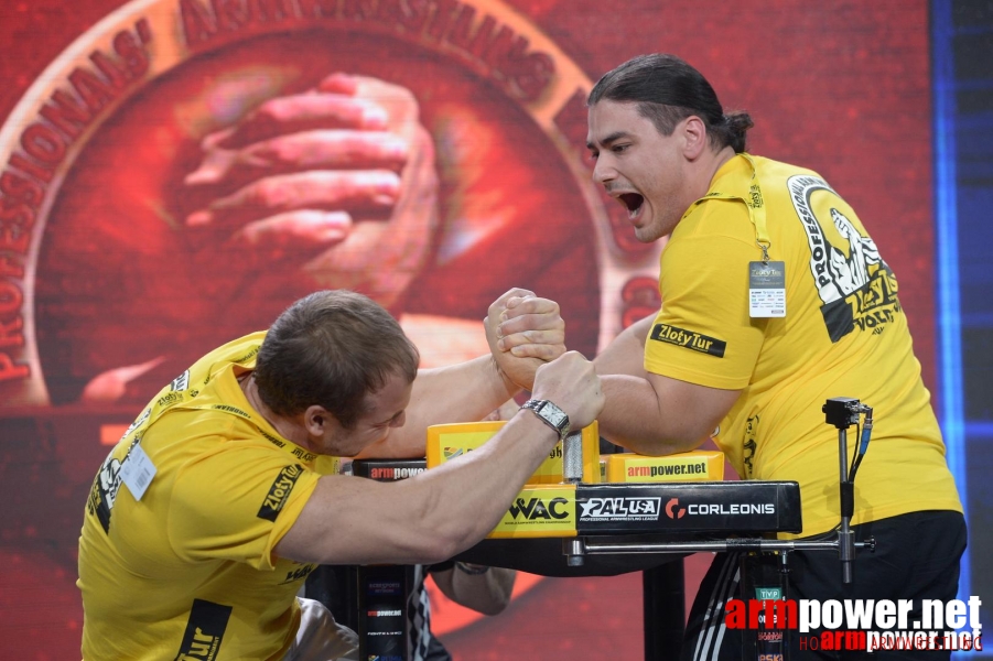 Zloty Tur 2015 by Mark Kazus - Left Hand # Siłowanie na ręce # Armwrestling # Armpower.net