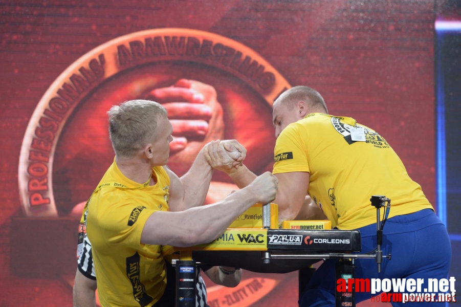 Zloty Tur 2015 by Mark Kazus - Left Hand # Siłowanie na ręce # Armwrestling # Armpower.net