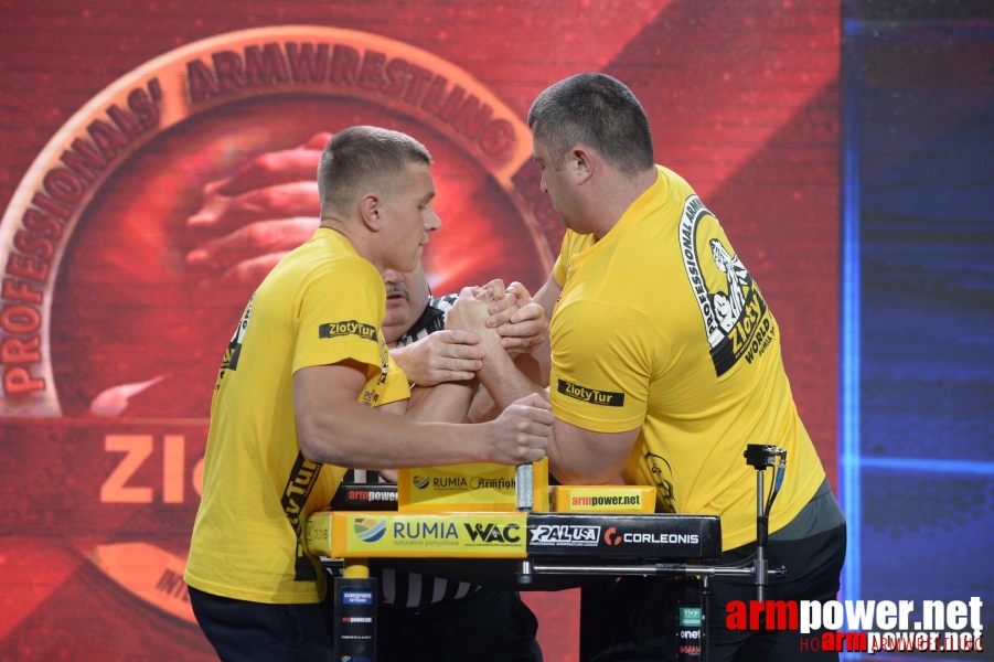 Zloty Tur 2015 by Mark Kazus - Left Hand # Siłowanie na ręce # Armwrestling # Armpower.net