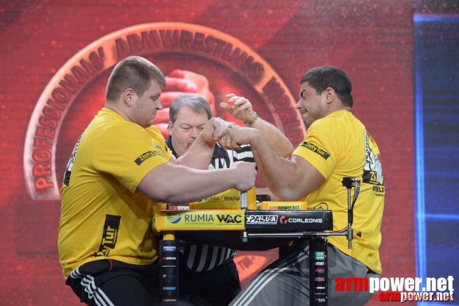 Zloty Tur 2015 by Mark Kazus - Left Hand # Siłowanie na ręce # Armwrestling # Armpower.net