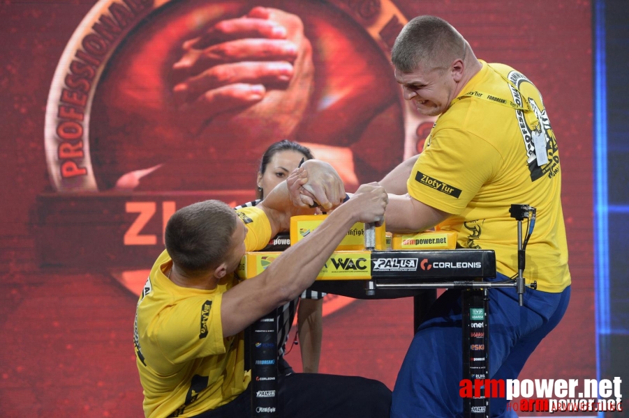 Zloty Tur 2015 by Mark Kazus - Left Hand # Siłowanie na ręce # Armwrestling # Armpower.net