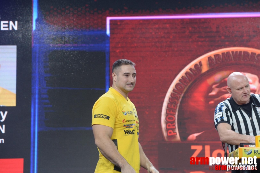 Zloty Tur 2015 by Mark Kazus - Left Hand # Siłowanie na ręce # Armwrestling # Armpower.net