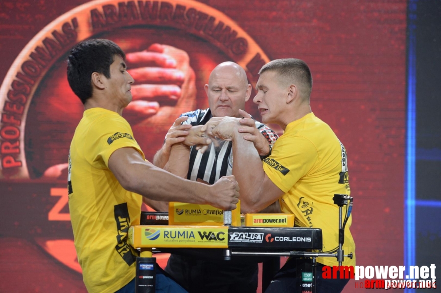 Zloty Tur 2015 by Mark Kazus - Left Hand # Siłowanie na ręce # Armwrestling # Armpower.net