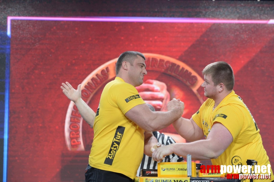 Zloty Tur 2015 by Mark Kazus - Left Hand # Siłowanie na ręce # Armwrestling # Armpower.net